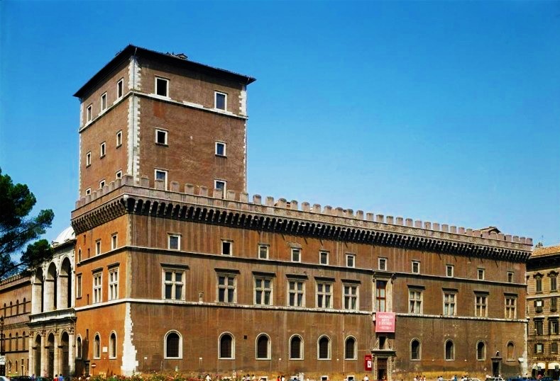 Museo-Nacional-del-Palacio-Venecia-en-Roma_