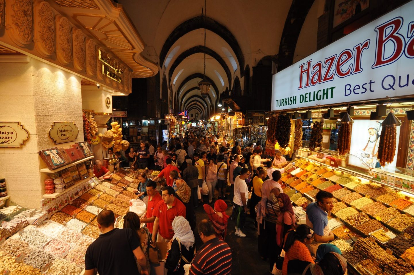Interior del Gran Bazar de Estambul