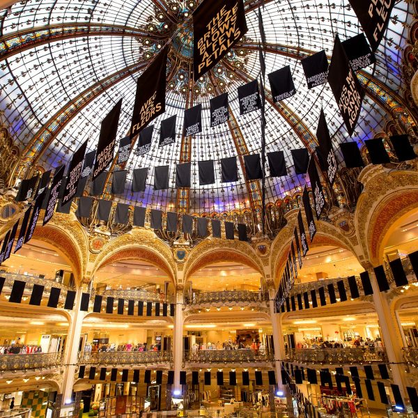Shopping in Paris, Souvenirs, Typical and Cheap Gifts