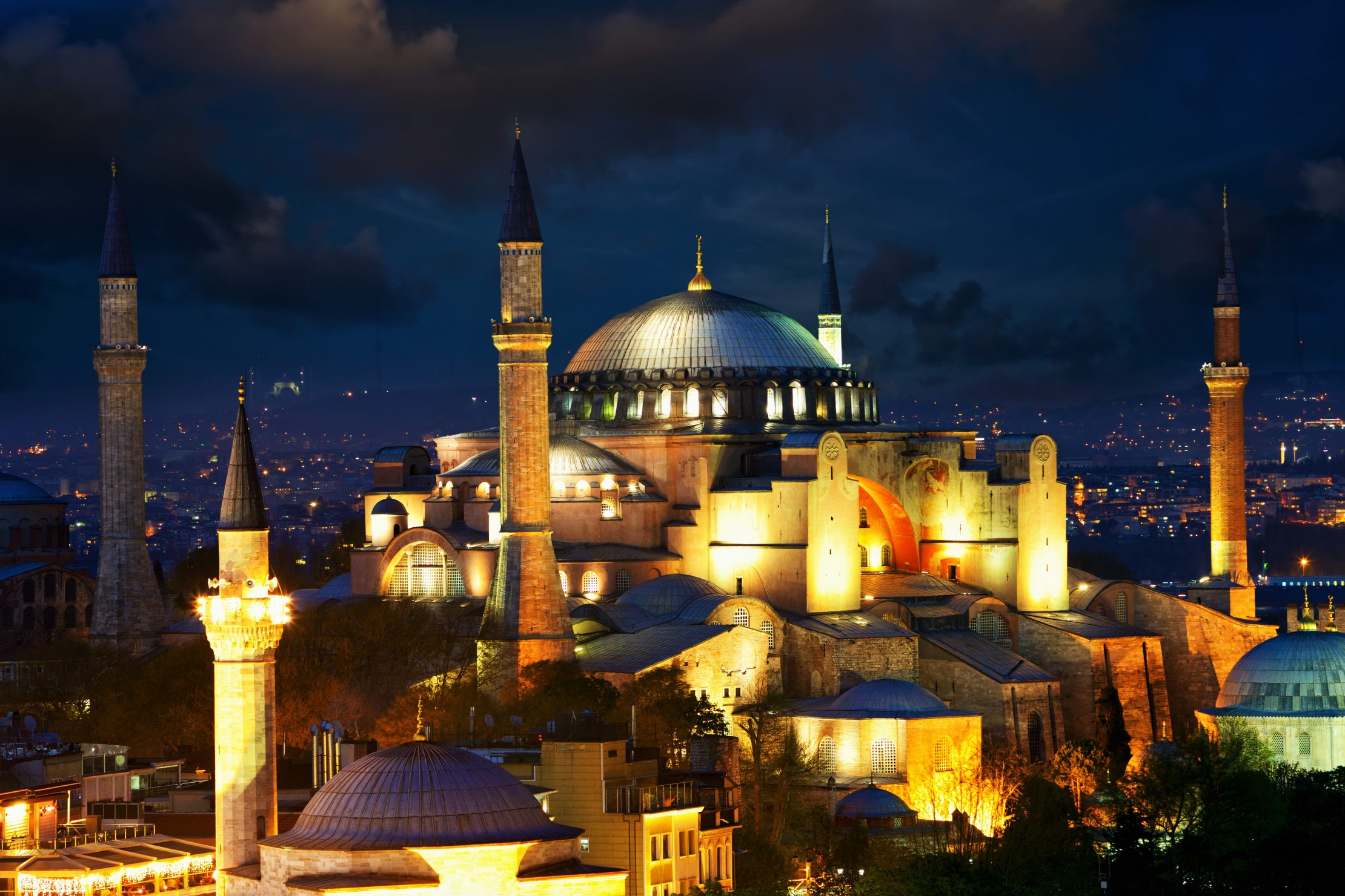 Salir por Estambul - Hagia Sophia - noche