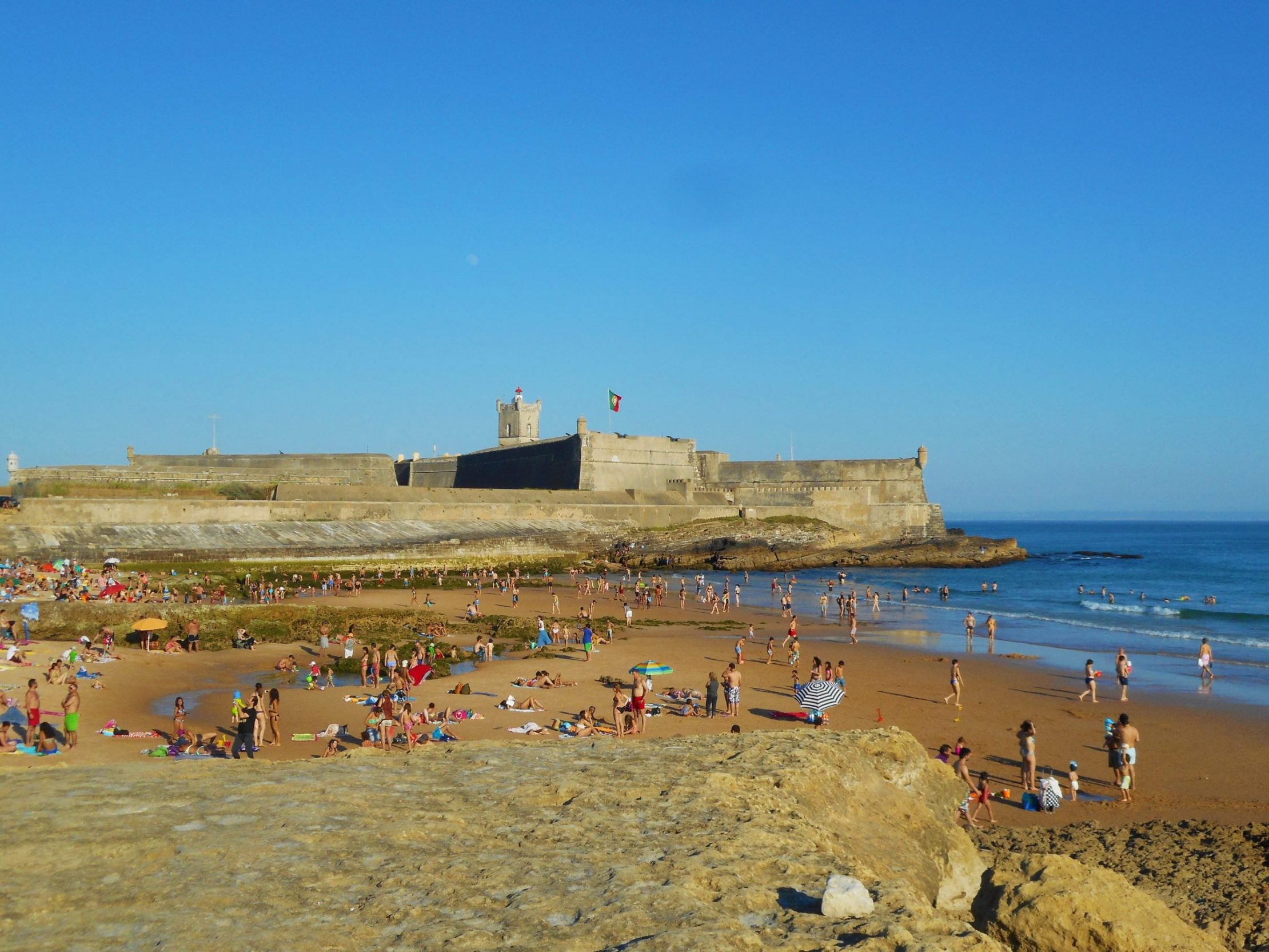 Carcavelos beach with Fort of São Julião da Barra