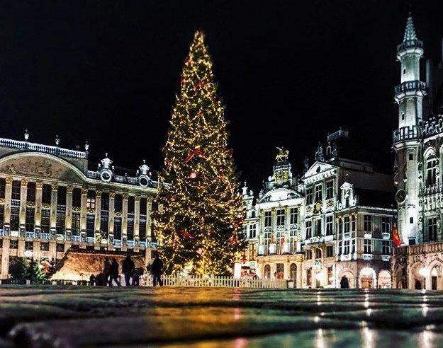 Splendid Christmas atmosphere in Grand Place in Brussels, Belgium