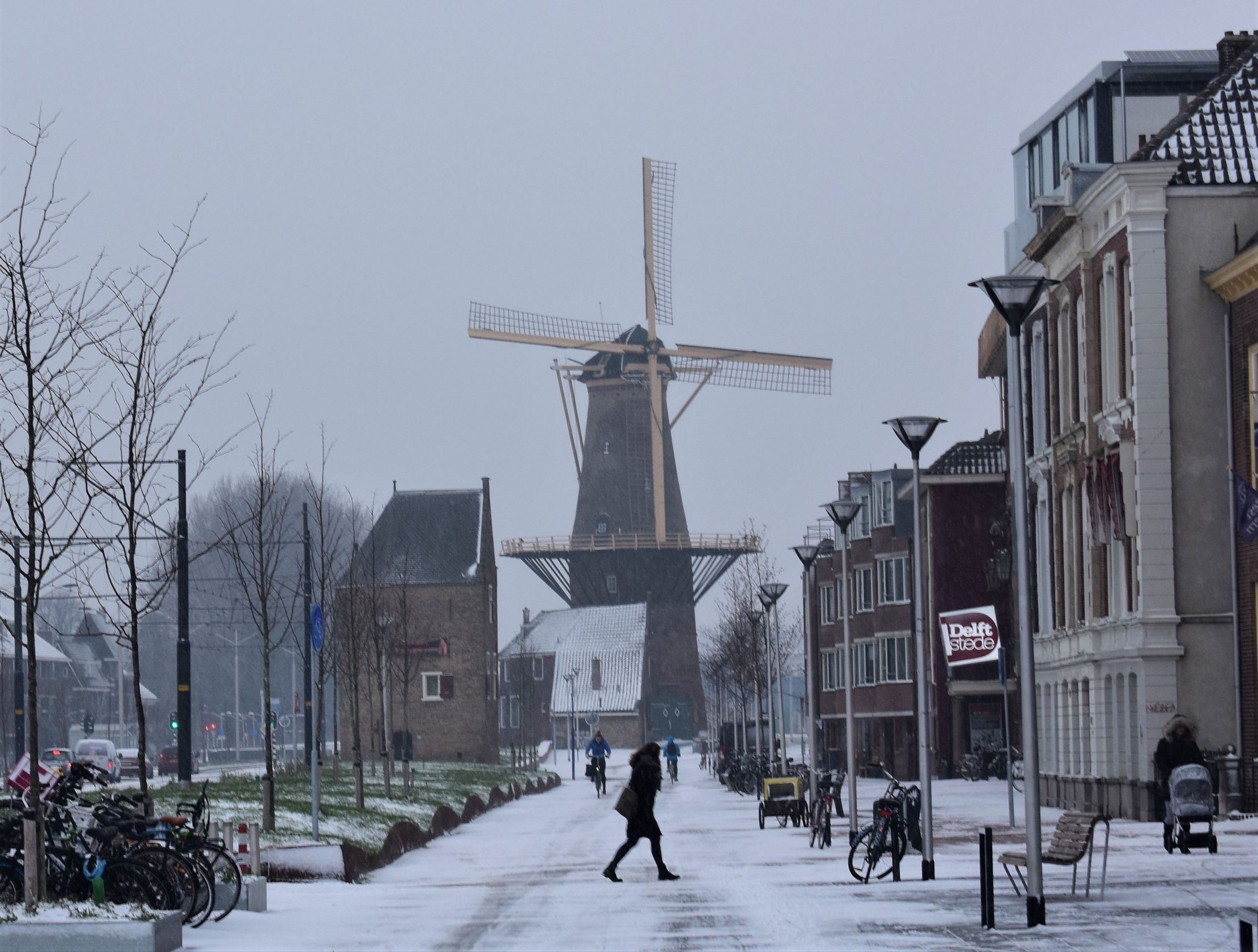 Snow in Delft
