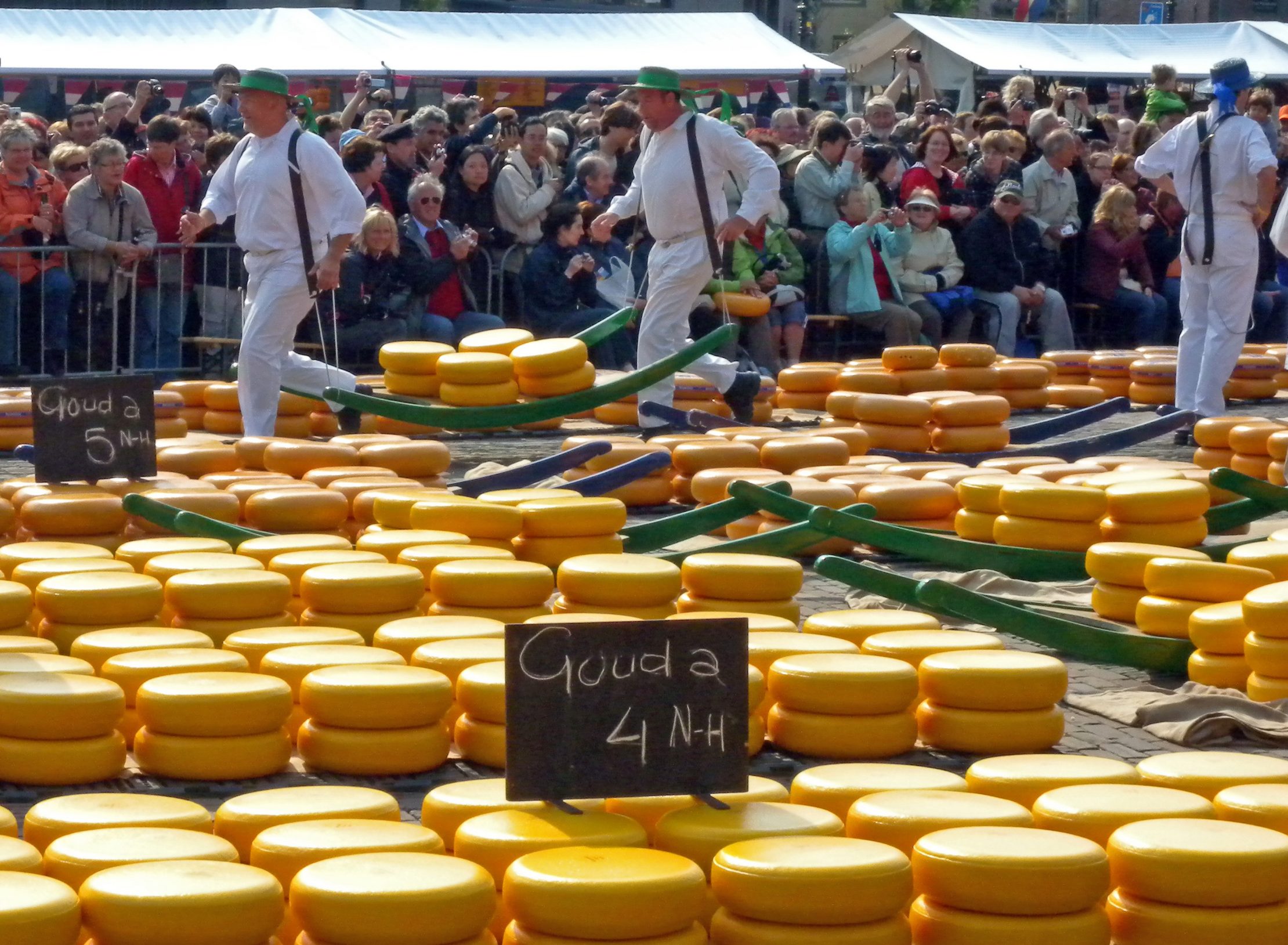 Pictoresque Alkmaar cheese market