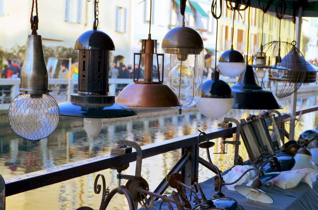 Vintage lamps at Naviglio Grande antique market