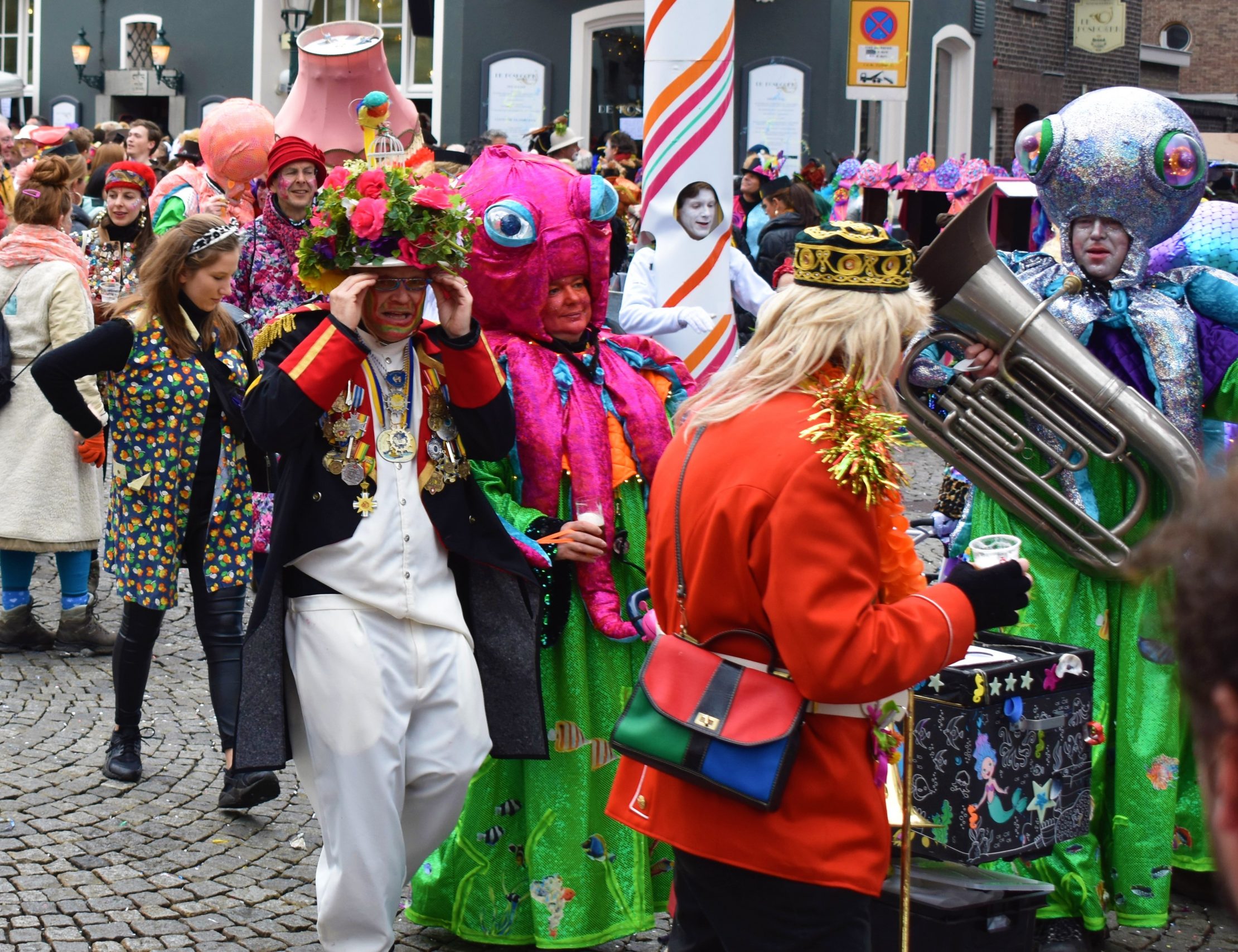 Maastricht Carnival 2019 - street party (21)