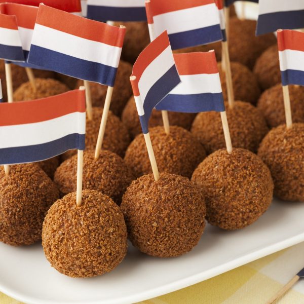 Typical Dutch Food – 25 Traditional Dishes & Desserts