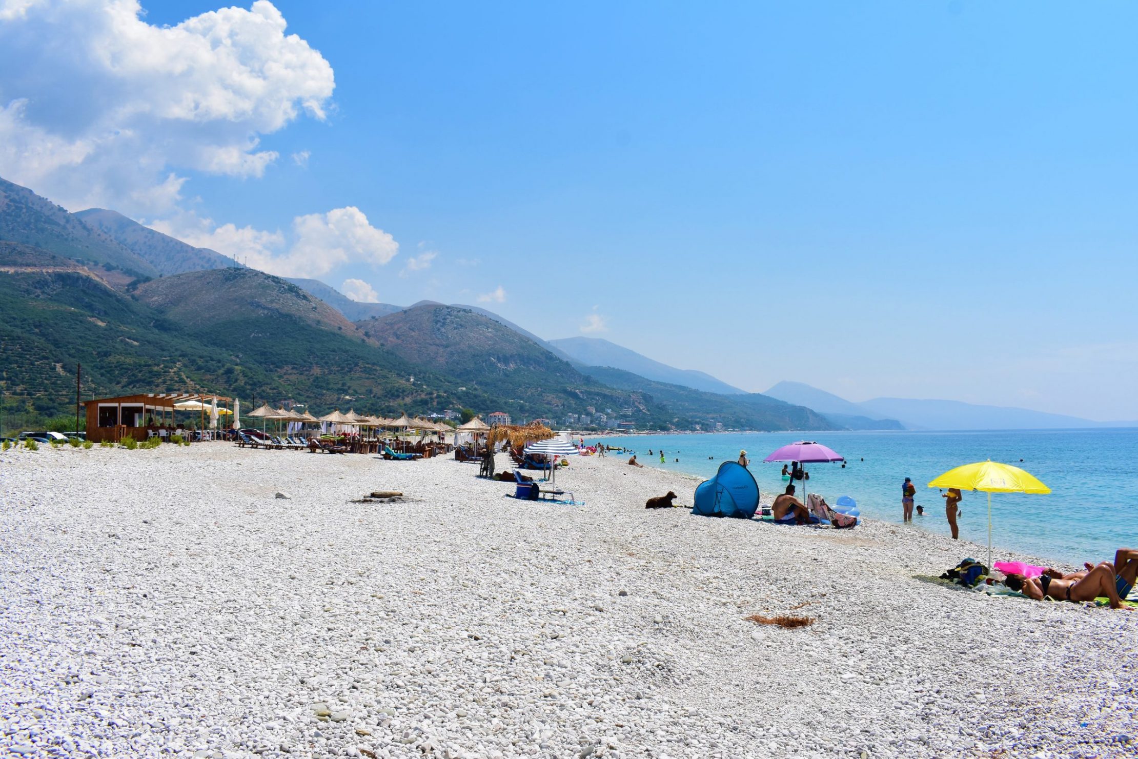 Enorme playa de Borsh en Albania