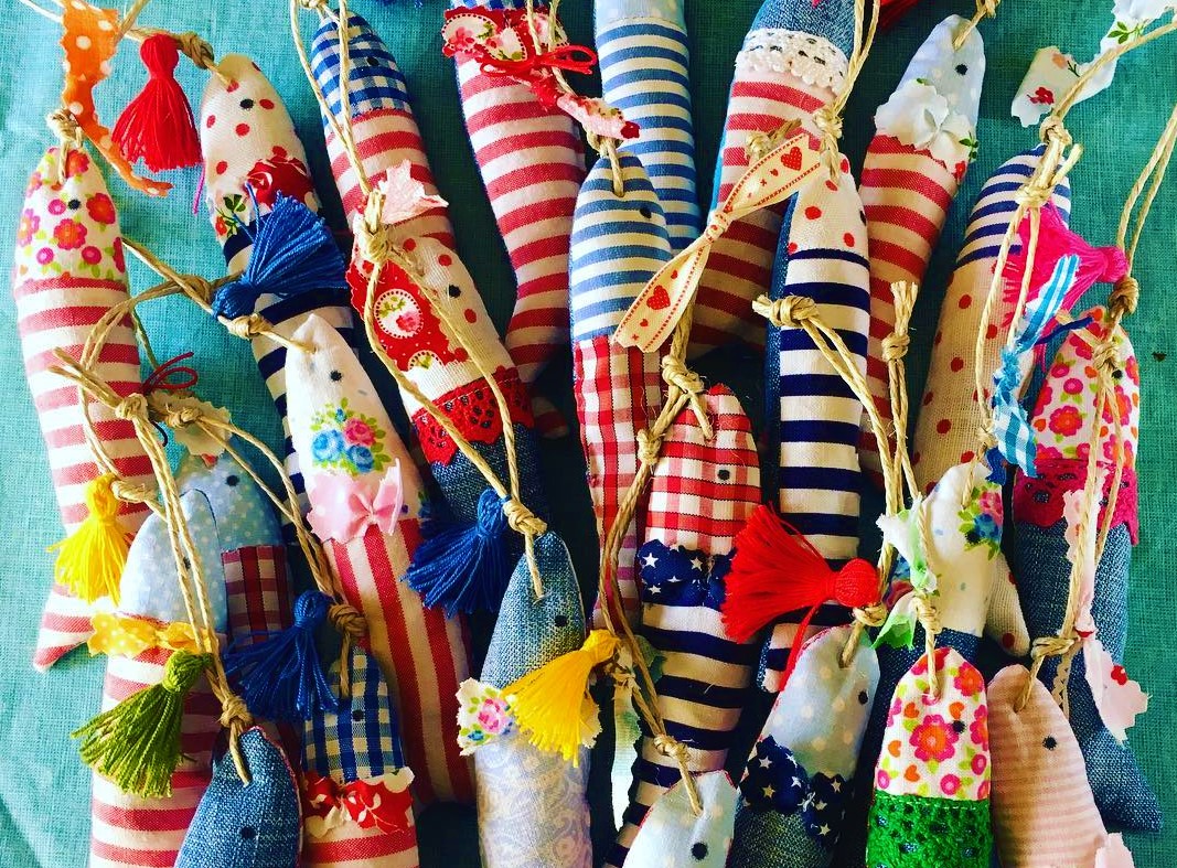 Souvenirs con forma de sardina en Lisboa