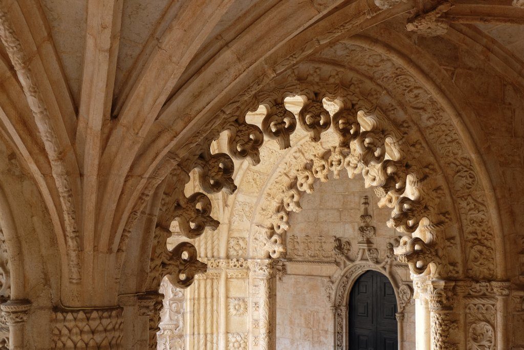 Details of the arches of the cloister of the Jeronimos Monastery, Lisbon, Portugal