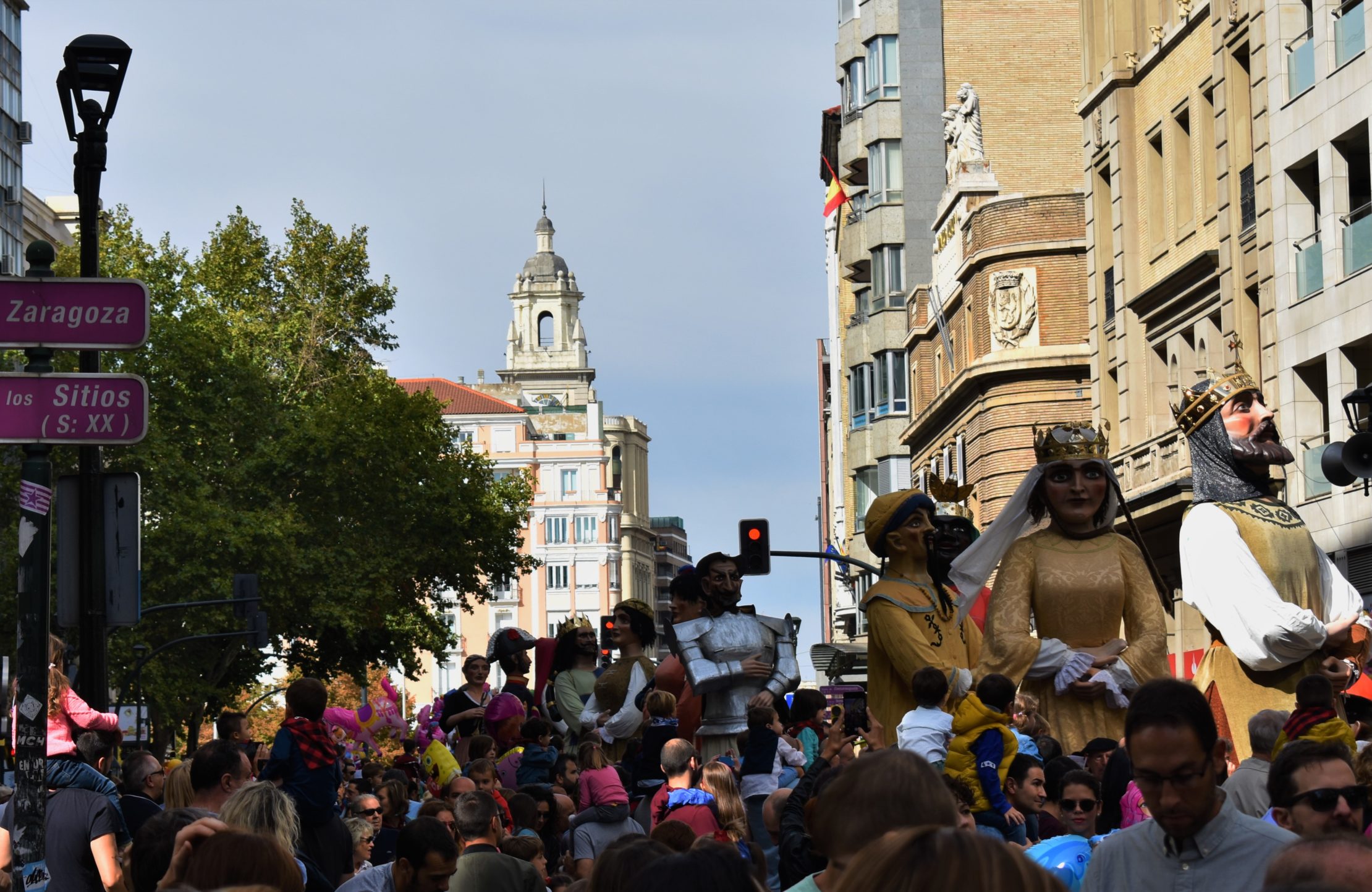 Parade of Giants during the Fiestas del Pilar are very popular among children