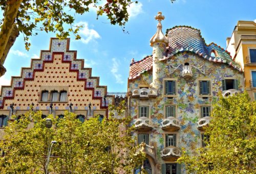 Top 10 Places to See in Barcelona, Spain