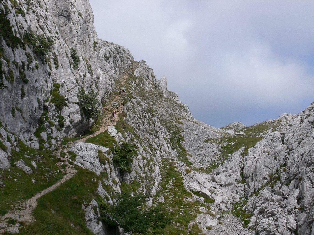 Ruta hacia la cueva de San Adrián